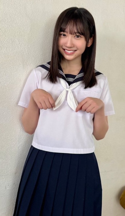 藤嶌果歩 かほりん 夏服セーラー服 週刊少年チャンピオン表紙 日向坂46