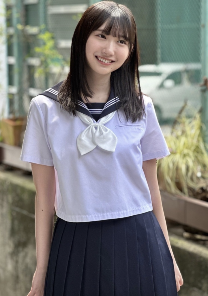 藤嶌果歩 かほりん 夏服セーラー服 週刊少年チャンピオン表紙 日向坂46 jk