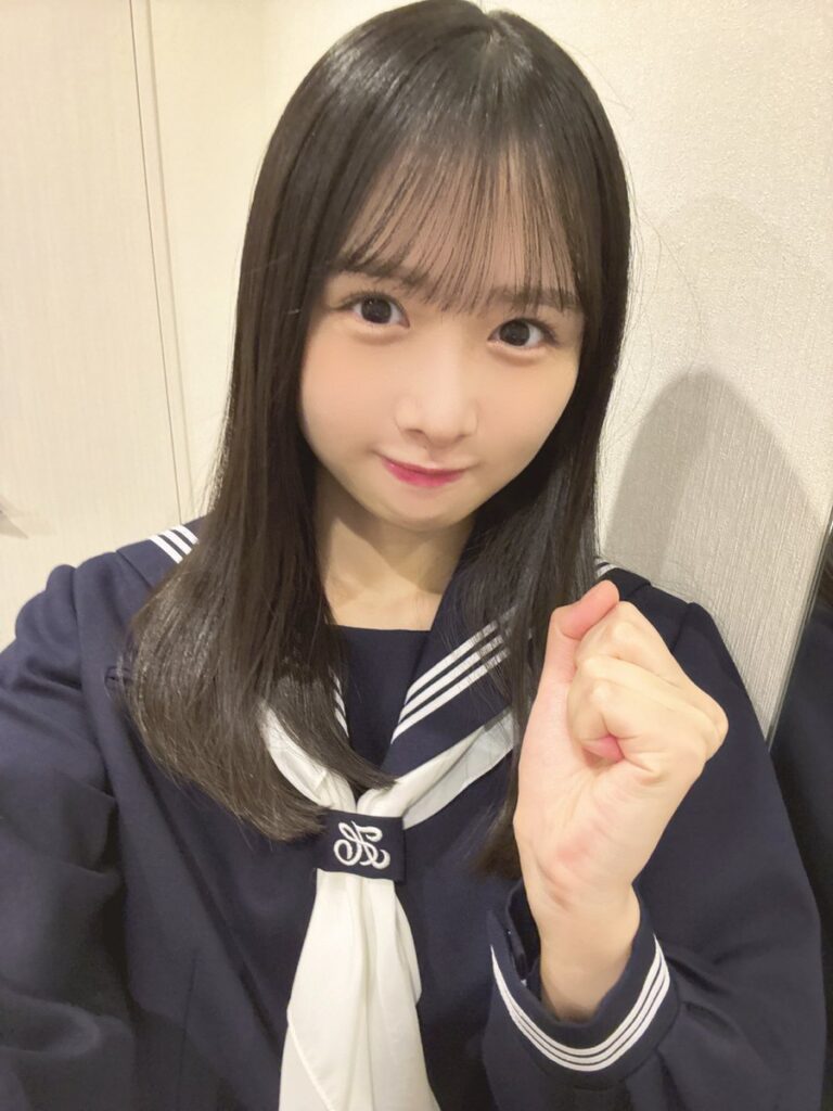 上村ひなの 日向坂46 セーラー服 しくじり先生
